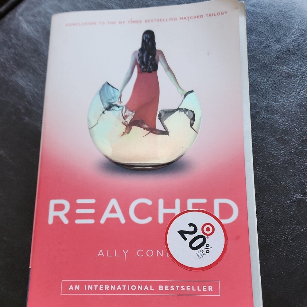 Reached by Ally Condie Book